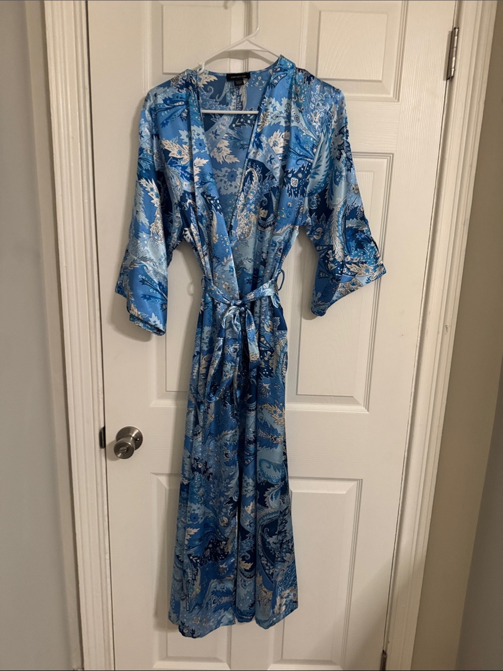 Nwot Jones New York Silky Blue Floral Long wrap robe - Intimates & Sleepwear